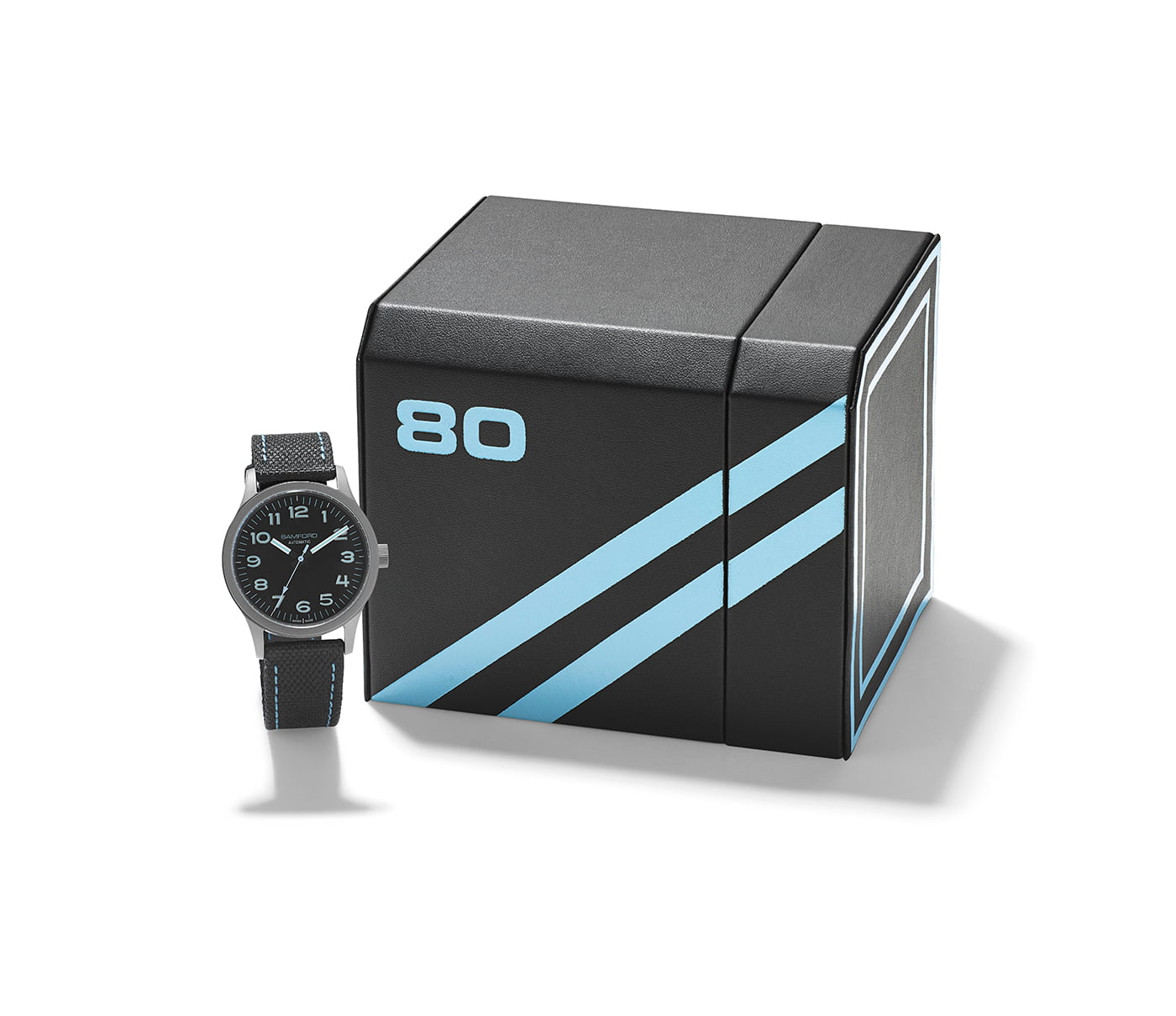 B80 Modern Black/Aqua