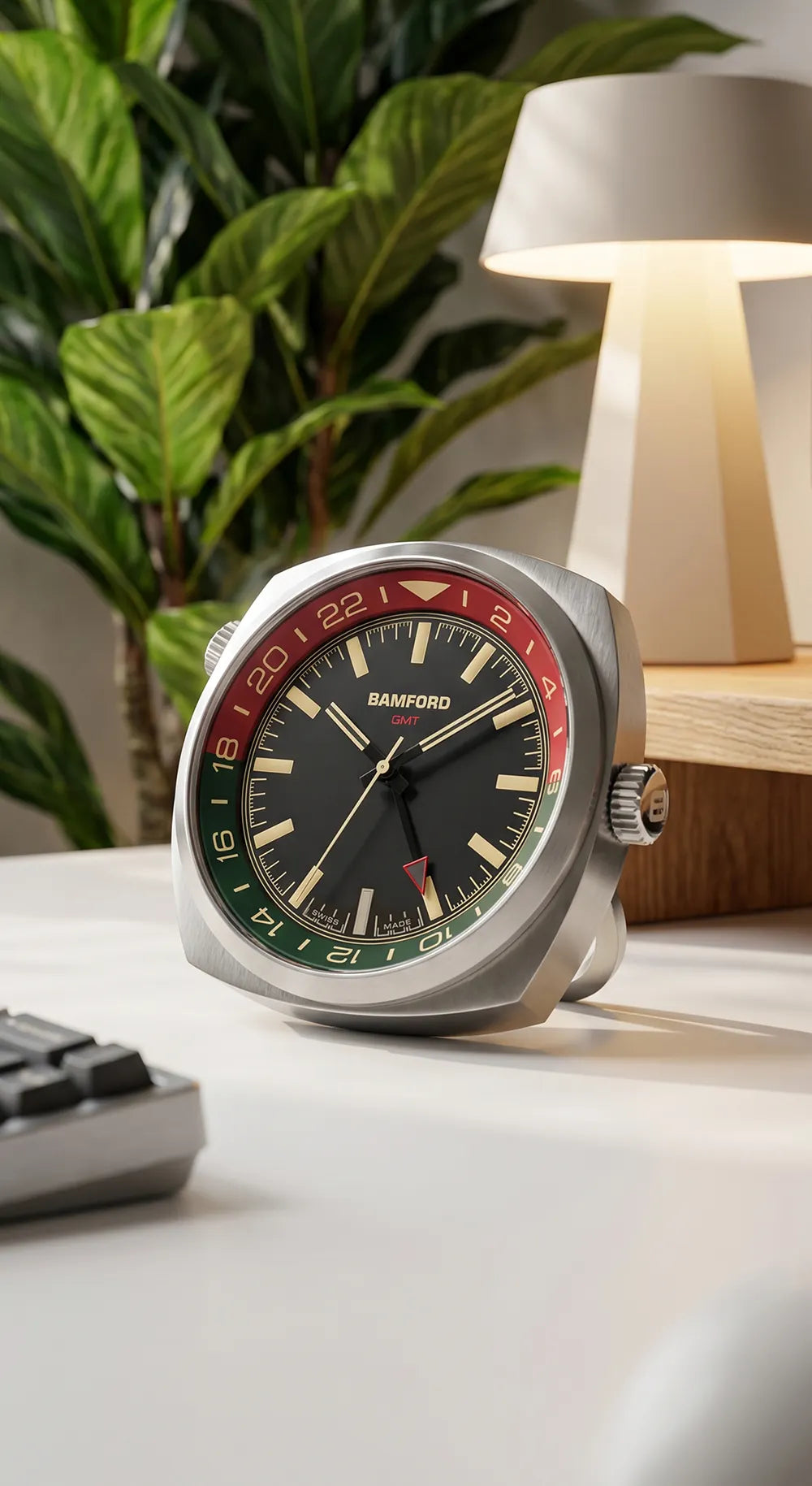 Bamford GMT Desk Clock – Italian (Red & Green)